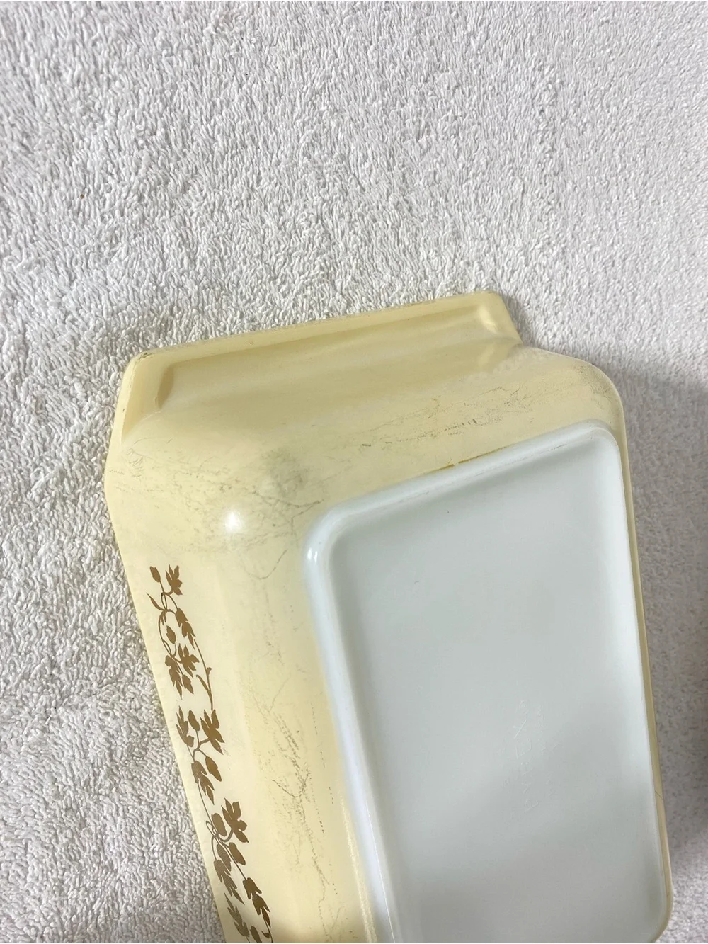 Vintage 1960–1963 PYREX Golden Acorn #575-B 2 Quart Space Saver Baking Dish - Picture 12 of 16